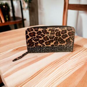 Kate Spade Neda Court black glitter Wrap‎ Around wallet Animal Print RARE
